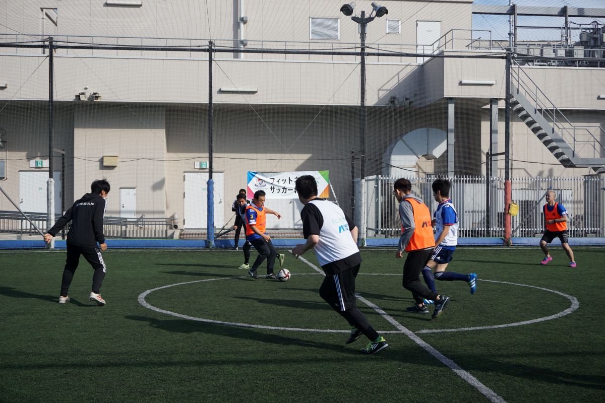 横浜市港南区 上大岡でマリノスのサッカー教室が開催されるそうです 対象は40歳 60歳 号外net 横浜市港南区 栄区