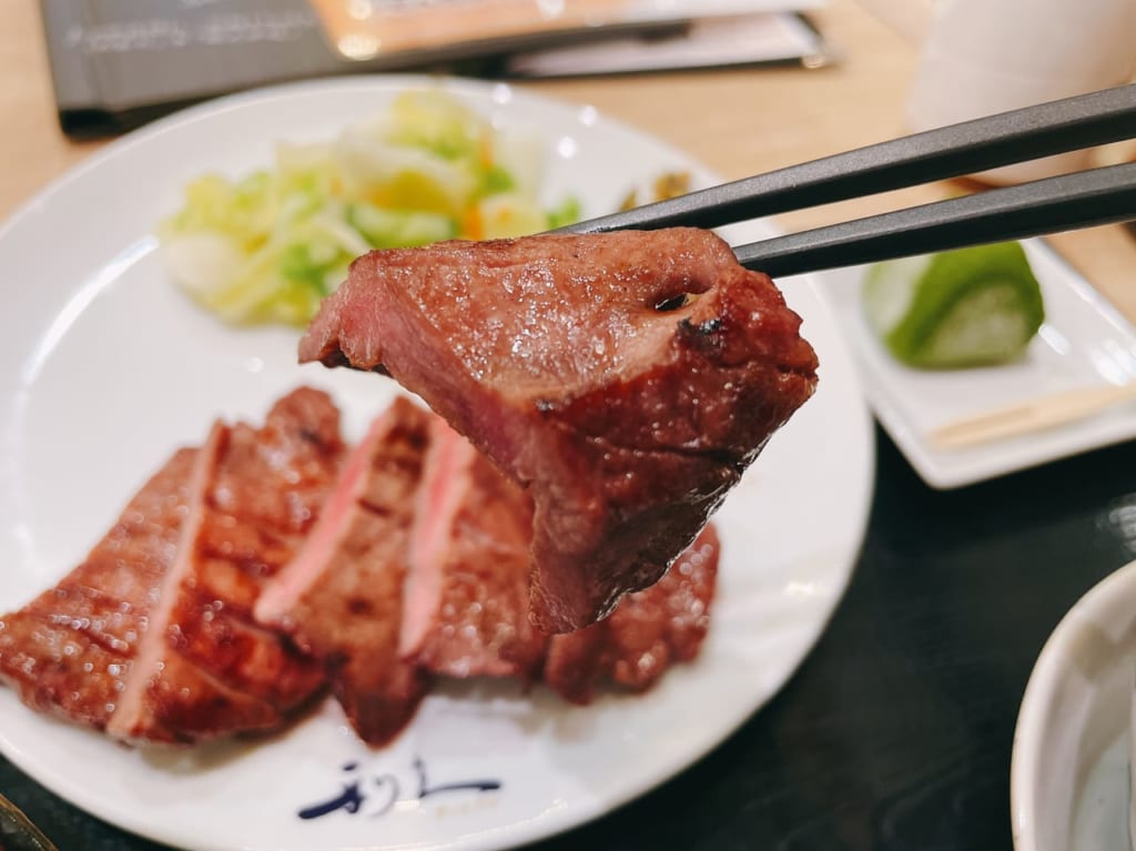 牛たん炭焼利久