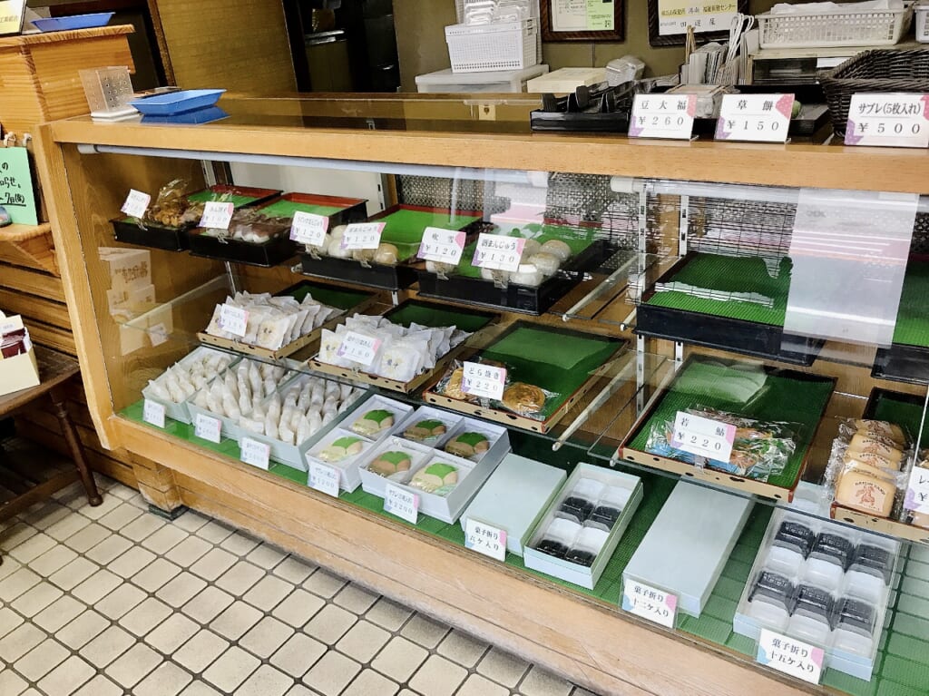 田辺屋の内観02