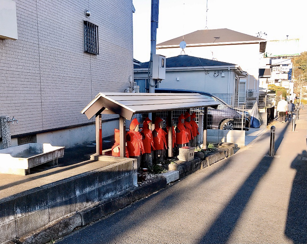 2025年1月日野町内会館にある「地蔵尊」