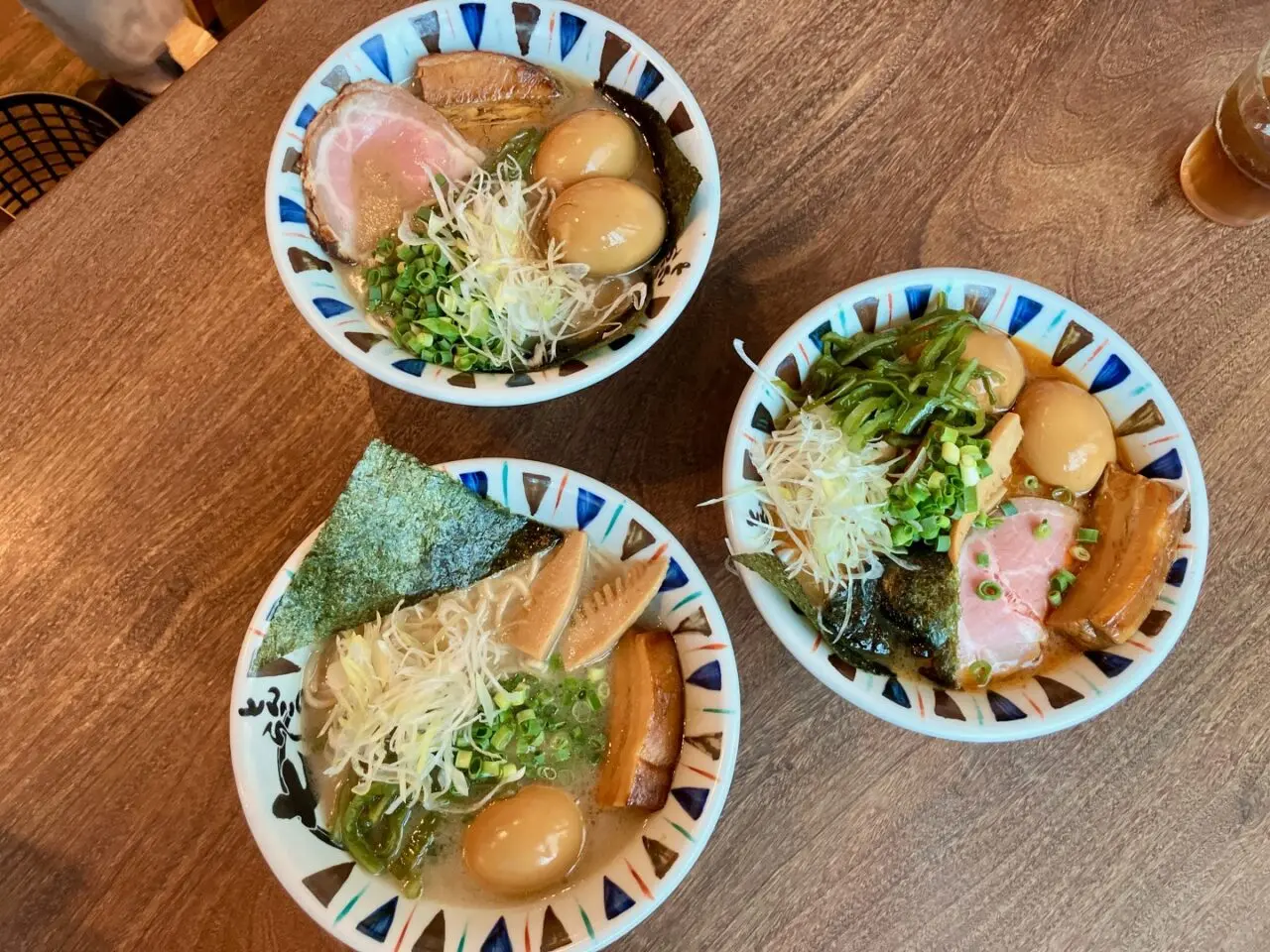 2025年6月「ラーメン七志 上大岡店」ラーメン完成02
