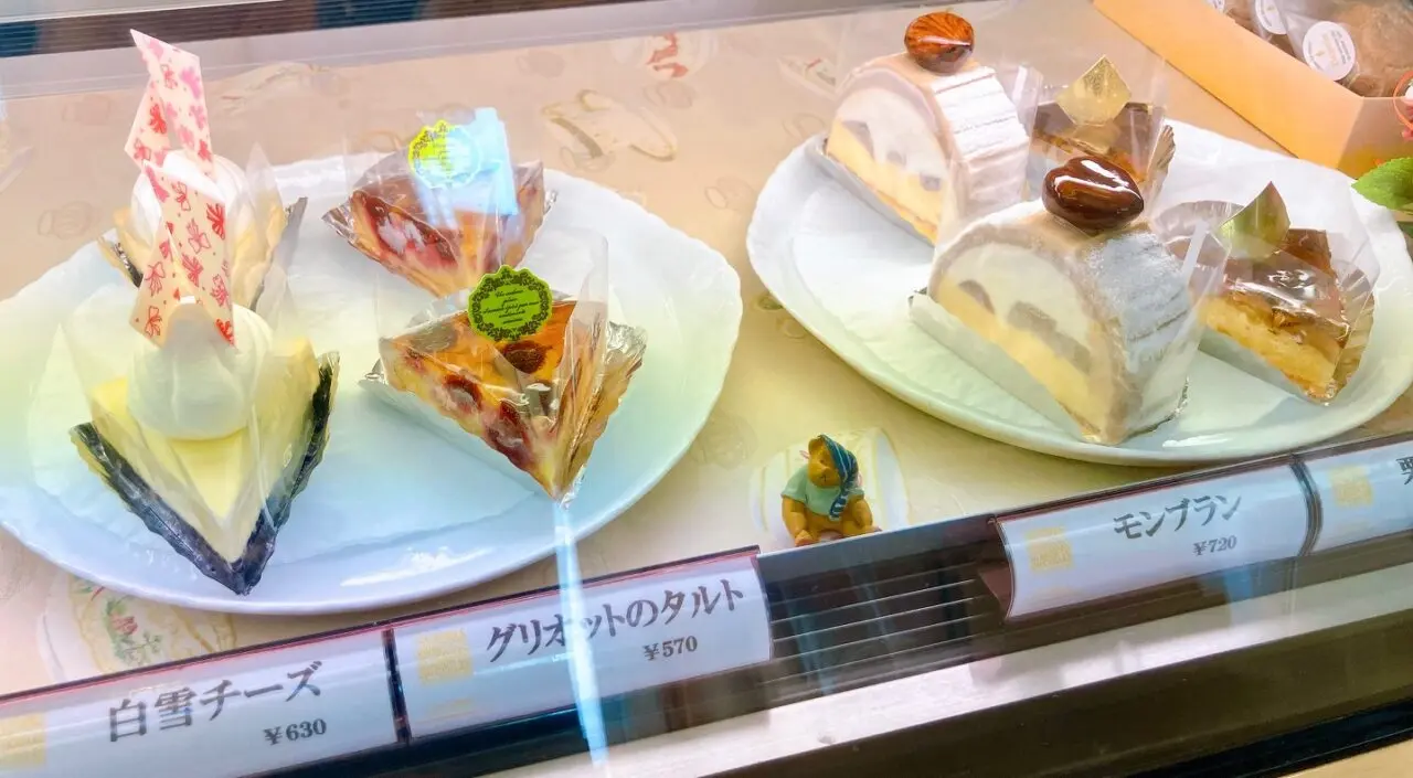 2025年6月「パティスリーコラシオン」ケーキ