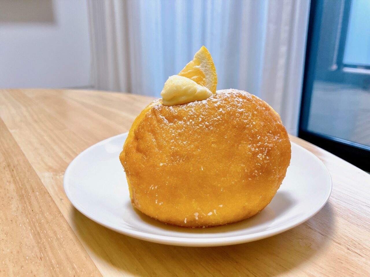 2025年7月「UNI DONUTS上大岡ミオカ」ハニーレモンホイップドーナツ
