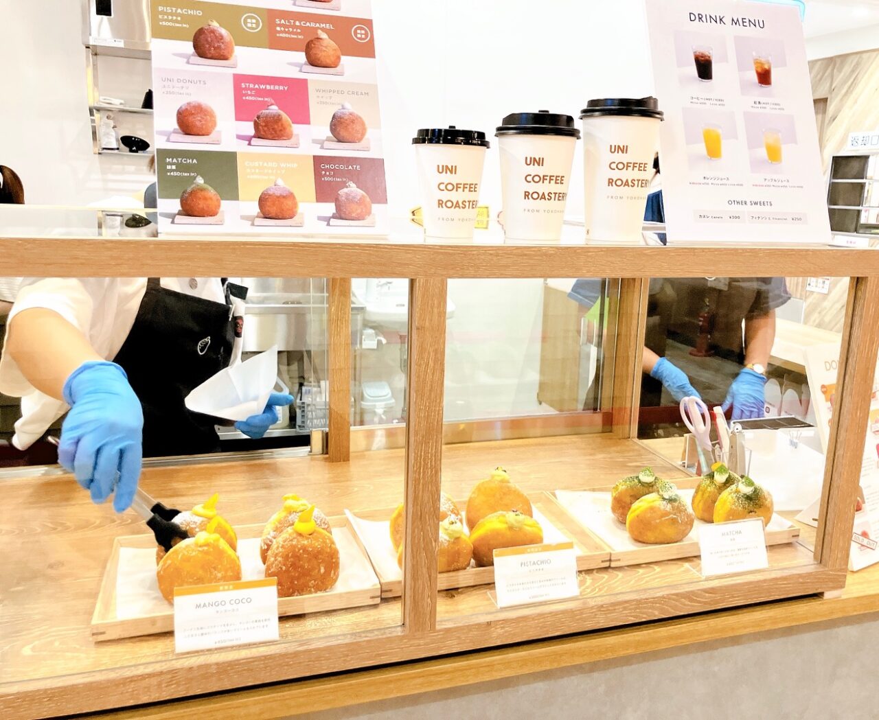 2025年7月「UNI DONUTS イオンフードスタイル港南台店」ショーケース