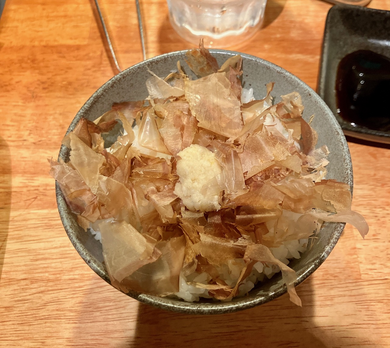 2025年10月「羊のヒカリ」山わさびご飯