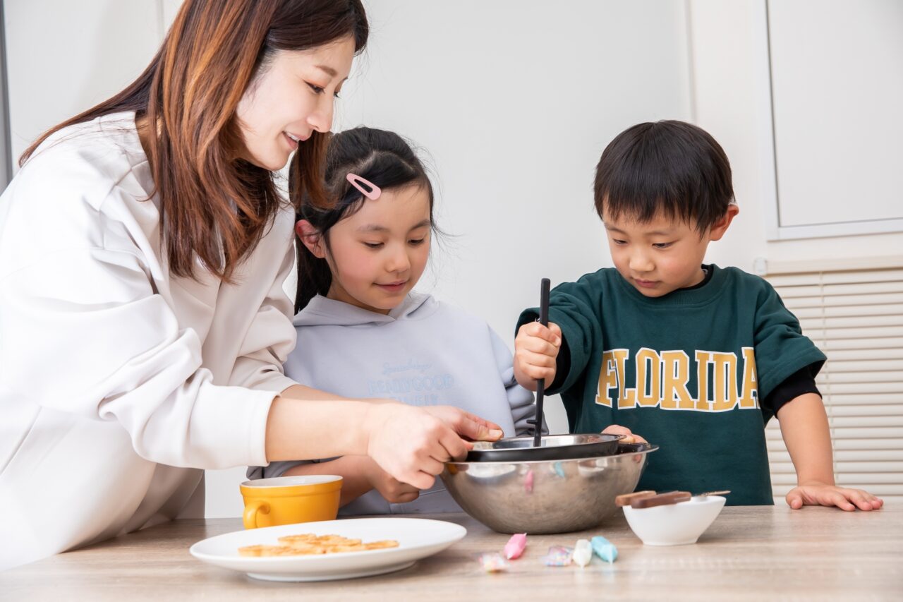 2025年11月「親子カフェシェフは子ども」イメージ