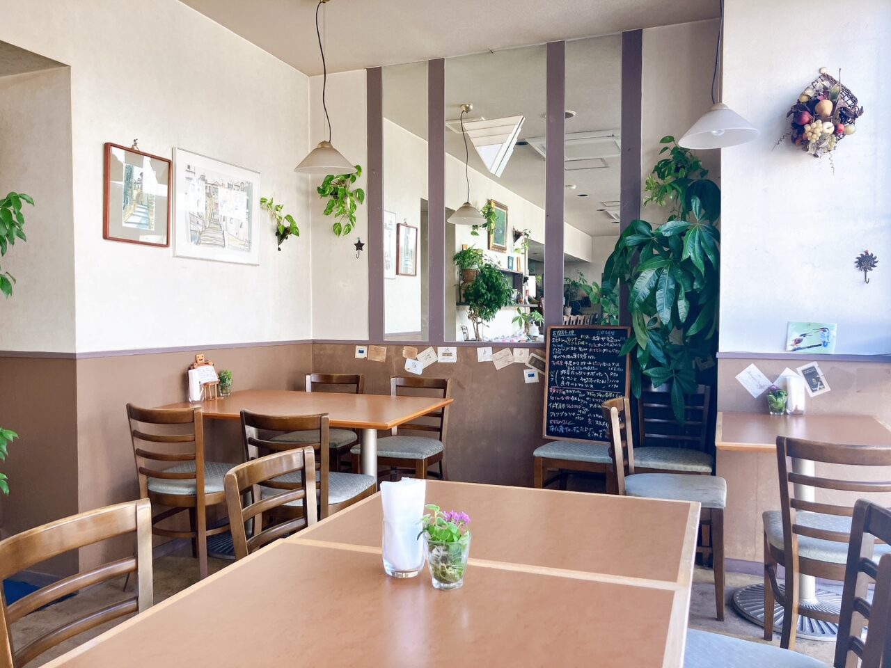 2025年11月「カフェクレオ」内観03