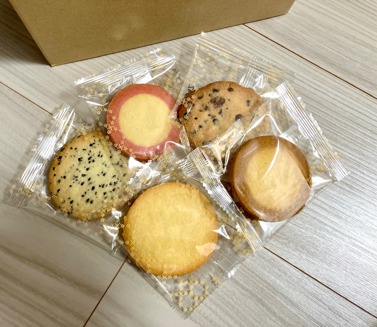 2025年12月「ステラおばさんのクッキー」お楽しみボックス02