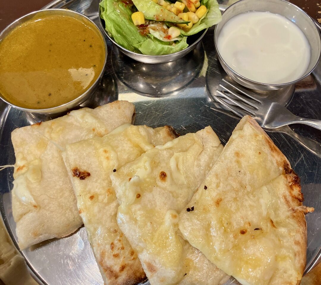 2025年12月「インド定食ターリー屋上大岡店」チーズナン＆ハーフカレー定食02