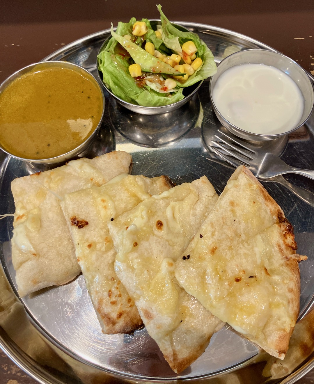 2025年12月「インド定食ターリー屋上大岡店」チーズナン＆ハーフカレー定食02