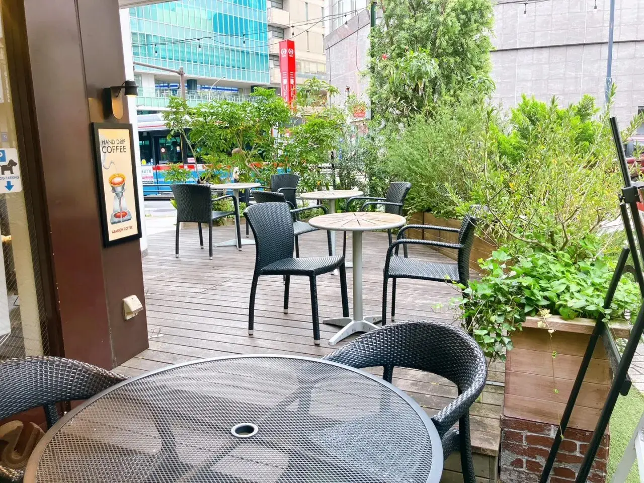 2026年3月「アバロンコーヒー」テラス席