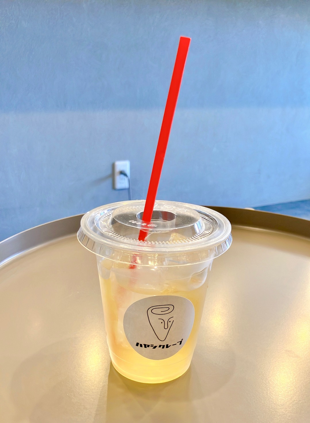 2026年4月「ハヤシクレープ」リンゴジュース