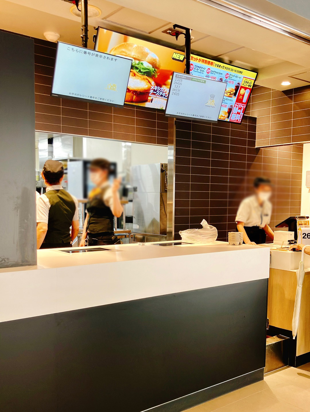 2026年7月「マクドナルド上大岡カミオ店」内観